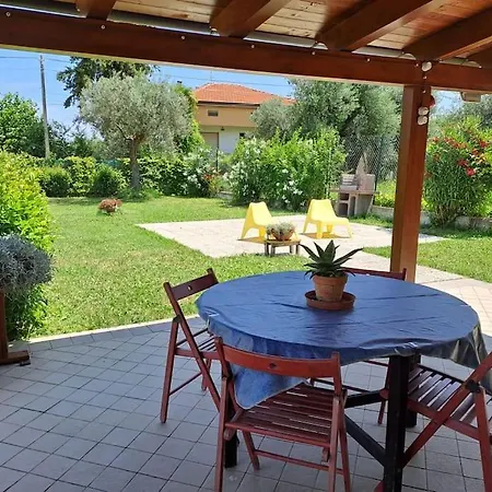 Sole & Luna Villa Ari